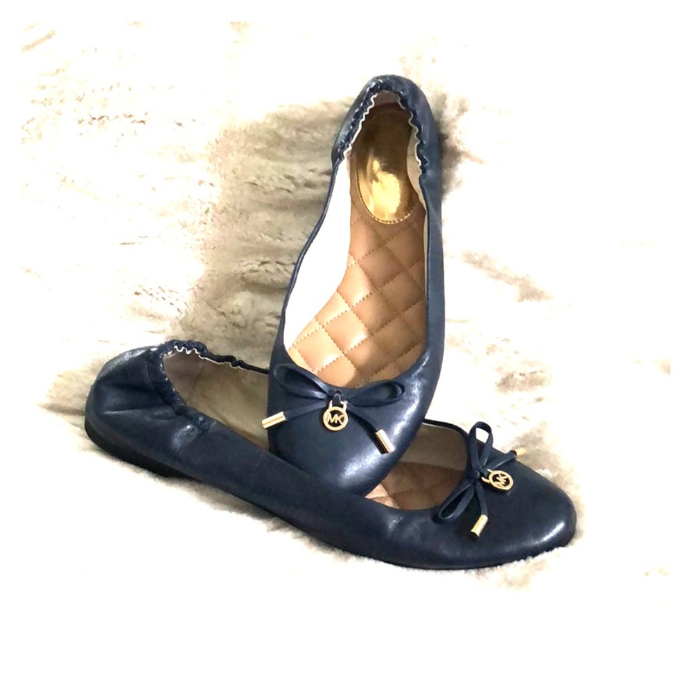 Like new Michael Kors navy ballet shoe